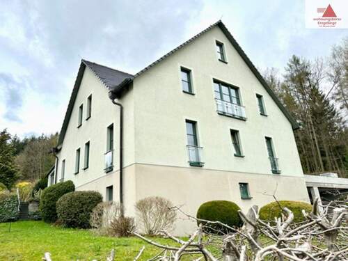 Hausansicht - Architektenhaus zur Miete in ruhiger Waldrandlage in Gornau, Erzgebirge - nahe Chemnitz