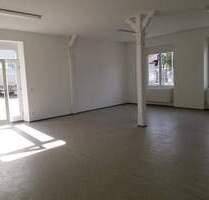 Ca. 130 m² Büro-, Lager- oder Produktionsfläche, mit Hubwagen zugänglich, im Erdgeschoss in Oppenau zu vermieten