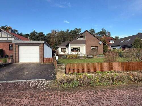 Ansicht Süd mit Garage - 