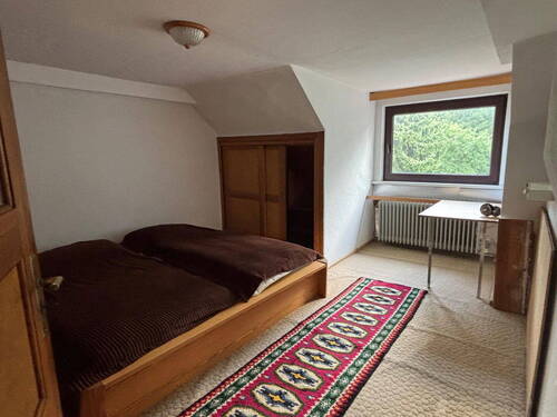 DG Mansarde mit Einbauschrank - 