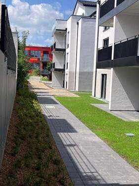 Hausansicht Balkone - 2 Zimmer Etagenwohnung zum Kaufen in Schloß Holte-Stukenbrock