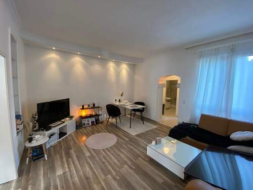 ETW - Wohnzimmer - Etagenwohnung mit 134,00 m² in Mönchengladbach zum Kaufen