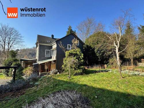 Außen - 8 Zimmer Mehrfamilienhaus, Wohnhaus zum Kaufen in Kirchen