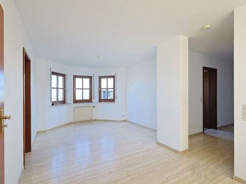 Separater Essbereich mit traumhafter Aussicht - Mehrfamilienhaus, Wohnhaus mit 186,00 m&sup2; in Leinfelden-Echterdingen zum Kaufen