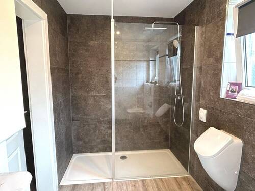 Großes Duschvergnügen - 