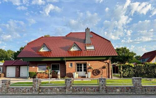 Traumhaus in schöner Umgebung - 8 Zimmer Einfamilienhaus in Jever