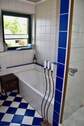 Bad m. Badewanne & Dusche - 