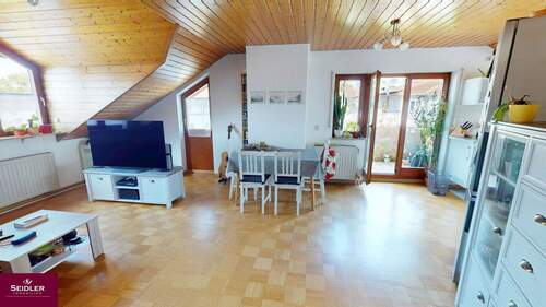 Offen und großzügig geschnittener Wohnbereich - 3 Zimmer Etagenwohnung zum Kaufen in Freiburg im Breisgau