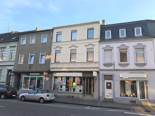 Frontansicht - 7 Zimmer Mehrfamilienhaus, Wohnhaus zum Kaufen in Mönchengladbach