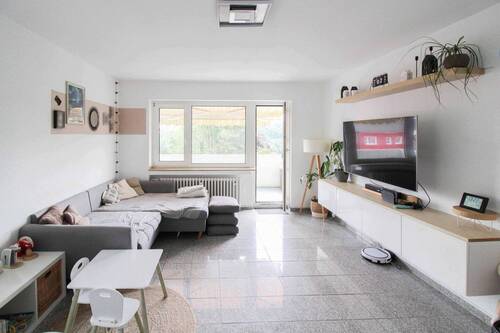 Wohnzimmer - 4 Zimmer Etagenwohnung zum Kaufen in Wuppertal