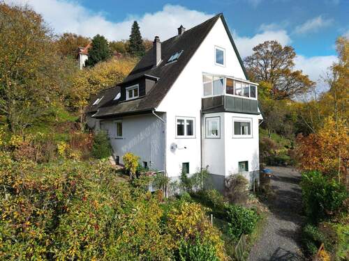 Bild 1 - Echtes Refugium - Romantisches Ein- bis Zweifamilienhaus in Helsa