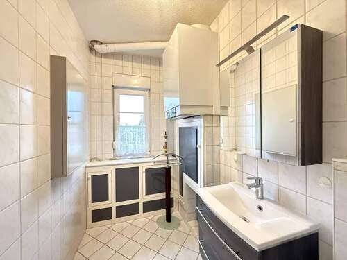 Gäste-WC Erdgeschoss - 