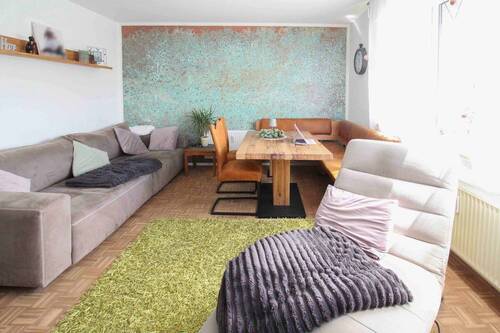 Wohnzimmer (2) - 3 Zimmer Etagenwohnung zum Kaufen in Filderstadt