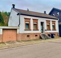 freistehendes Einfamilienhaus mit Potenzial ! - Großrosseln Emmersweiler