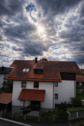 Außenansicht - Helle Erdgeschosswohnung mit Terrasse und eigenem Garten zur Vermietung