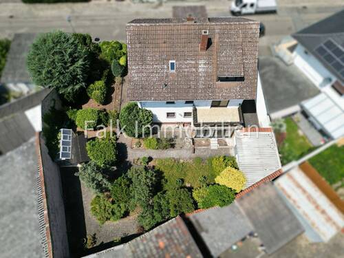 Luftaufnahme - 6 Zimmer Mehrfamilienhaus, Wohnhaus in Brühl