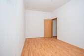 Wohnzimmer 2-2 - 2 Zimmer Etagenwohnung in Chemnitz