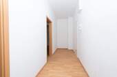 Flur 2-2 - 