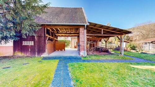 Garten - Blick auf Scheune - 