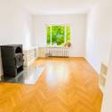 Gemütliches Wohnzimmer - 7 Zimmer Mehrfamilienhaus, Wohnhaus zum Kaufen in Bremen