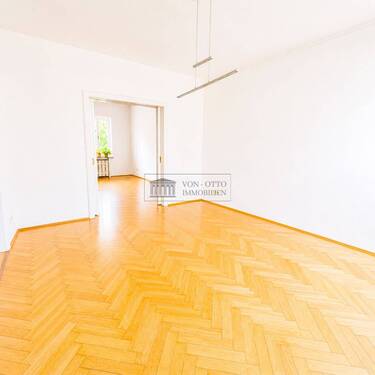 Helle Räume - 7 Zimmer Mehrfamilienhaus, Wohnhaus in Bremen