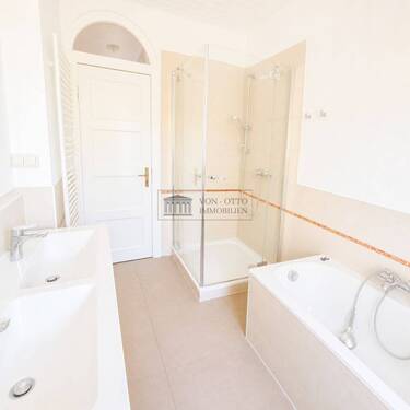 Modernes Bad - 