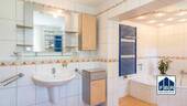 Das Vollbad im Erdgeschoss - 
