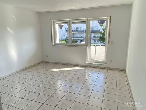 Wohnzimmer 2 2 - 3 Zimmer Etagenwohnung in Eppertshausen