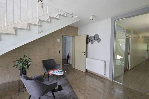 Aufgang - 1 Zimmer Büro zur Miete in Villingen-Schwenningen