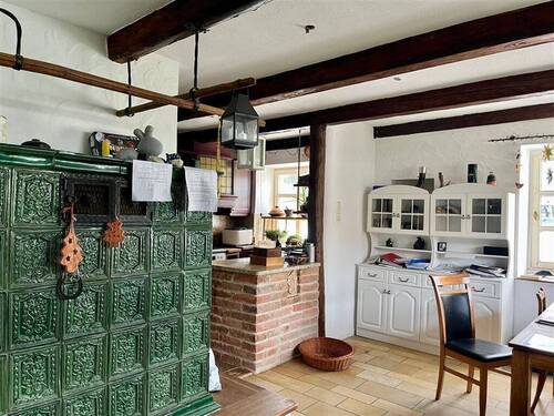 Wohnküche mit Kachelofen - 