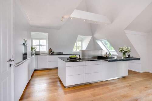 Kueche - 5 Zimmer Etagenwohnung zum Kaufen in München