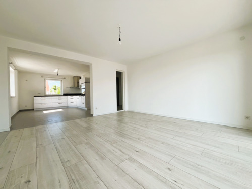 Wohnen und Küche - Etagenwohnung mit 110,00 m² in Hepberg zum Kaufen