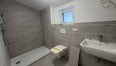 ...gr. Dusche und Fenster - 