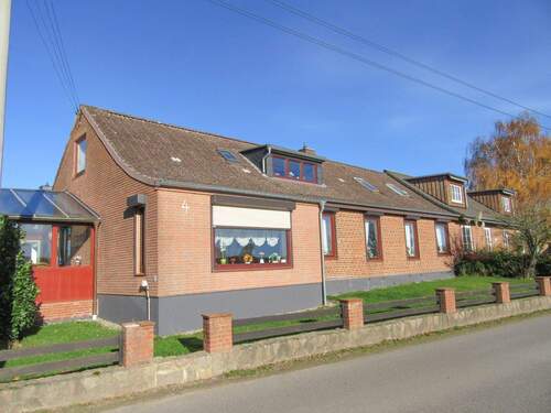 y (2 von 14).jpg - Perfekt für WohnenArbeiten! Resthofhälfte mit Werkstätten, Lagerräumen und Doppelgarage sowie Acker-Grünfläche