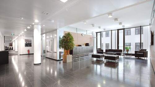 Wartebereich & Flur - 