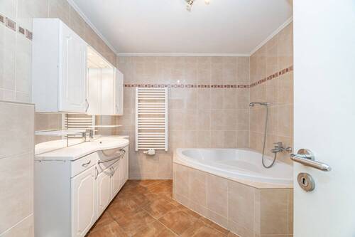 Badezimmer 1 - 