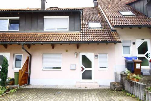 Bild 1 - Direkt einziehen: Schönes Reihenhaus mit viel Platz