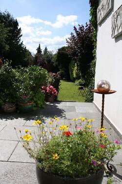 Garten / Terrasse - Einfamilienhaus mit wunderschönem Garten, ohne Maklerprovision