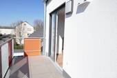 Balkon - 4 Zimmer Etagenwohnung zum Kaufen in Wiesbaden-Mainz-Kostheim