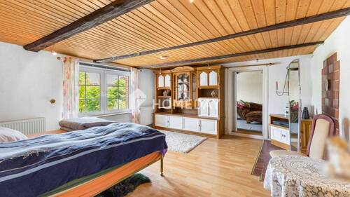 1. OG Elternschlafzimmer 1 - 