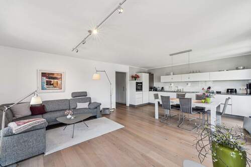 Wohn-/Essbereich - 3 Zimmer Etagenwohnung zum Kaufen in Solingen