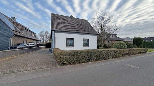 Außenansicht - 5 Zimmer Einfamilienhaus zum Kaufen in Xanten