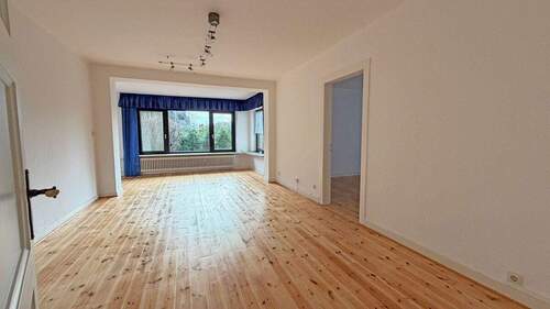 Wohn- und Essbereich EG - 