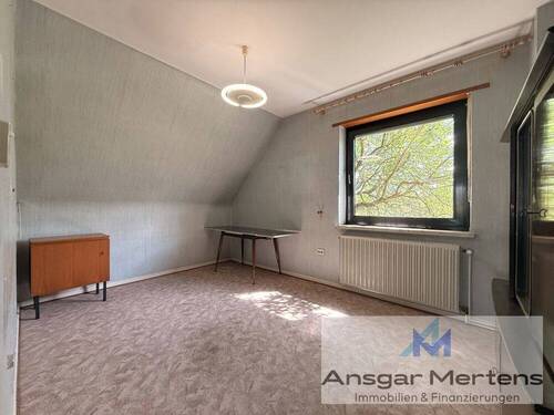 Zimmer (Küche) Dachgeschoss - 