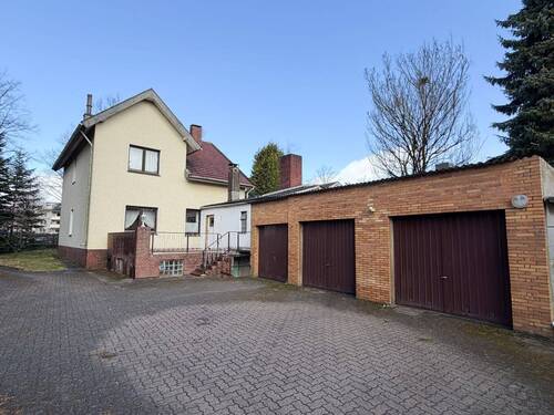 Garagen - 6 Zimmer Einfamilienhaus in Tornesch
