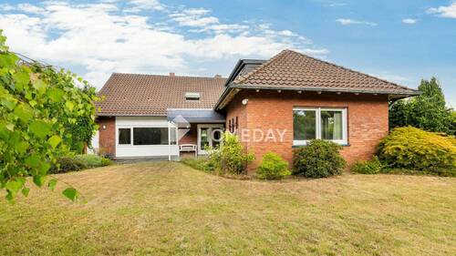 Außenansicht 1 - 7 Zimmer Einfamilienhaus in Peine