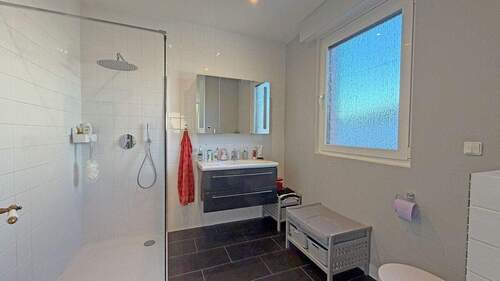 Badezimmer Erdgeschoss - 