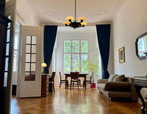 Erkerzimmer - Provisionsfrei! Perfekt geschnittene 4-Zimmer-Altbauwohnung in Charlottenburg