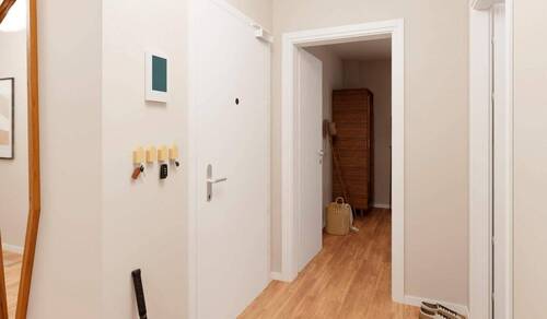 Flur - Etagenwohnung mit 110,00 m&sup2; in Berlin zum Kaufen