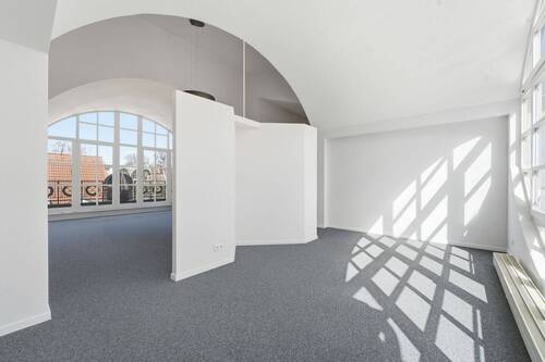 Wohnzimmer - Etagenwohnung mit 116,40 m&sup2; in Berlin zur Miete